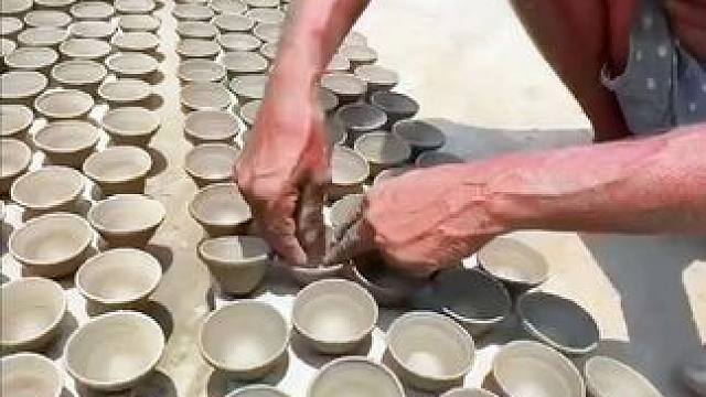 致敬手艺人#手艺人 #手工制作 #劳动人民的智慧 #干活我是认真的