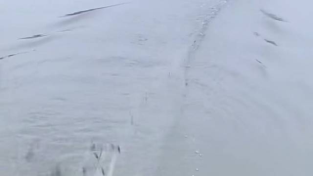 #户外捕鱼大队 #捕鱼河边随拍 #捕捞现场  #丝网捕鱼