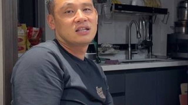 这个月工资也太低了！听爹妈说完才明白为什么公司活多，太坑了 #装修避坑 #发工资 #家庭 #日常vl