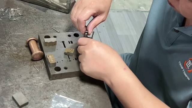 五金冲压打样，专心致志，一点都不含糊，给客户带来满意的产品