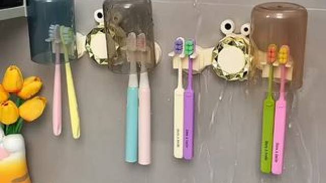 牙刷置物架 终于找到这款可爱螃蟹牙刷置物架，大容量，杯子倒扣沥水干净清爽#牙刷置物架 #卫生间好物 