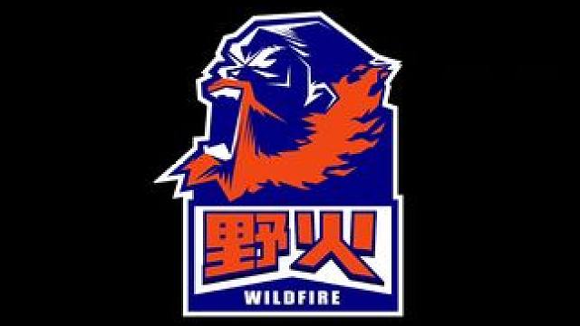  献给所有在场上拼搏的战士：
你的汗水不会白流，你的坚持终将闪耀！   
#橄榄球 #footbal