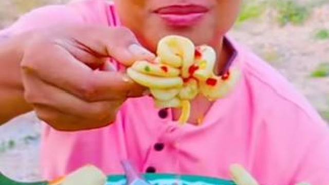 剁椒️猪花肠 #美食 #户外美食  #泰国美食 #内容启发搜索