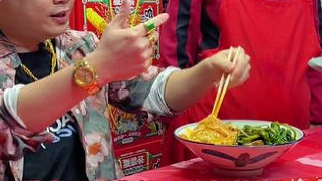 他就是柳州的螺蛳粉女王~#螺蛳粉