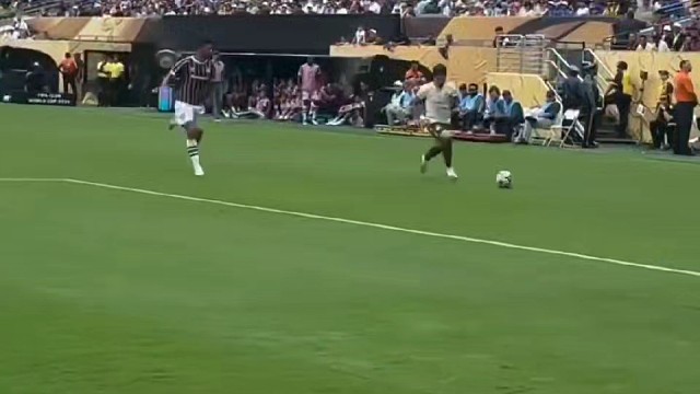 有情有义！若昂佩德罗禁区外世界波 内切爆杆弑旧主，...