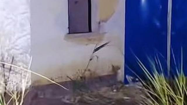 废弃房子“怪事”频发#户外探险 #恐怖故事 #好剧