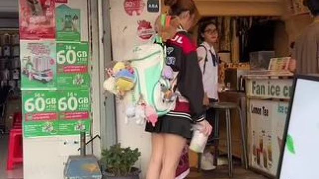 你的好友是不是这样的#打羽毛球女生#运动女孩#享受羽毛球带来的快乐