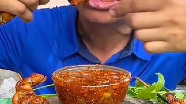 剁椒料汁️碳烤牛肠 #美食 #户外美食 #泰国美食 #内容启发搜索