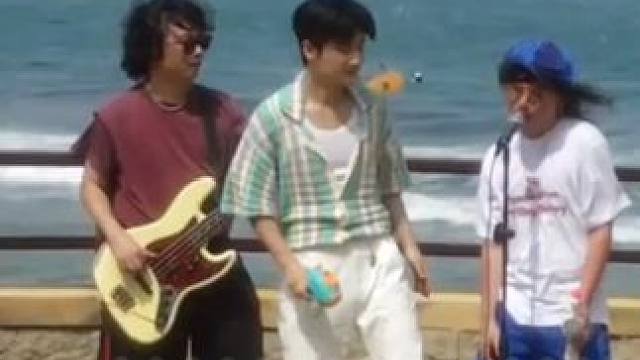 这是什么梦幻联动啊，氛围也太好了吧！！  #蒋敦豪马赛克三亚海边梦幻联动  #就是爱躺