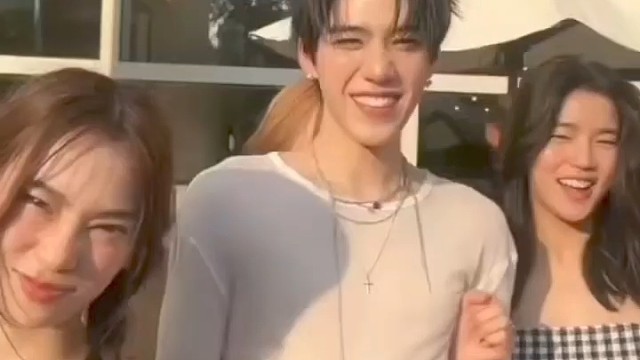 pp笑的太开心了