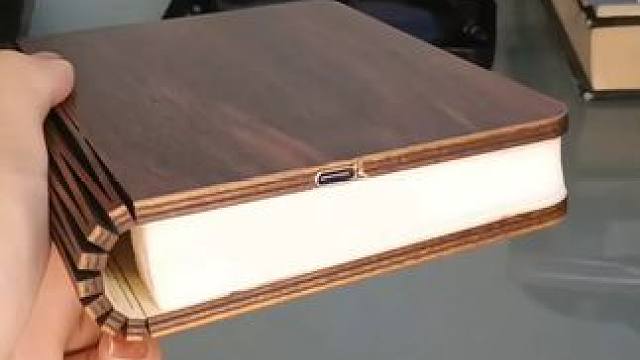 你以为是一本书，其实是。 #玩个很新的东西 #小夜灯