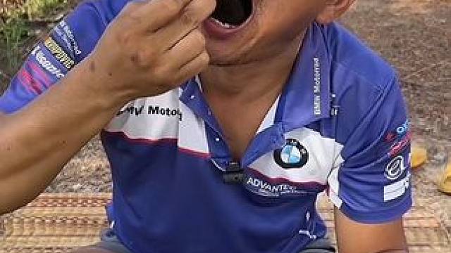 剁椒辣酱️咖喱煮大蘑菇‍ #美食 #户外美食 #泰国美食 #内容启发搜索