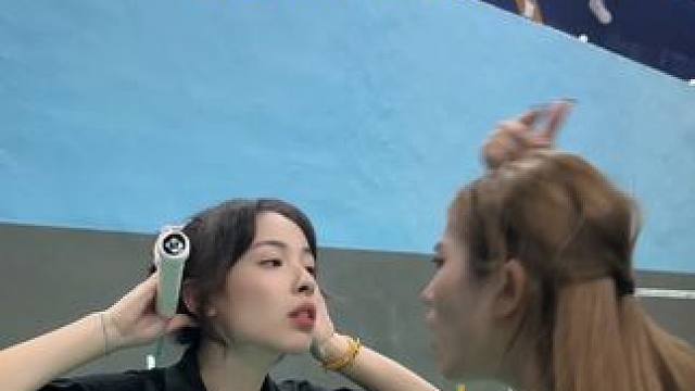 喊朋友们一起学起来！ #羽毛球 #薰风k520pro➕银刃 #薰风银刃