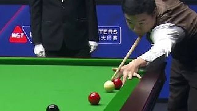 丁俊晖精准长台+4库绕台要黑球 完成精彩单局逆转 #丁俊晖 ##斯诺克