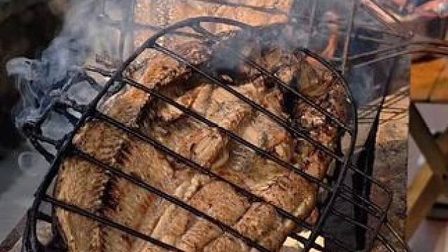 记住成都市中心这家小破店！烤鱼封神的程度！ #本地人白月光的烟火小店 #交出你的宝藏烟火小店 #寻味