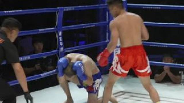 碰下就躺？哥们儿片酬结没结？#椒王风云 #自由搏击 #格斗