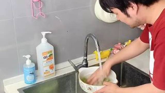 蜗牛自动清洗篮， 有了它，以后洗水果可就太方便了，自动洗干净还能自动沥水，#沥水篮  #厨房好物  