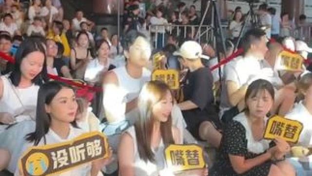 属实拿捏打工人的精神状态#邪修终于对打工人下手了#打工人有自己的纯恨npc#打工人演唱会喊话像牛马的