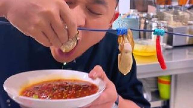 今天来一种新的吃法 简简单单吃点#美食 #生活不会辜负每一个努力的人 #生蚝