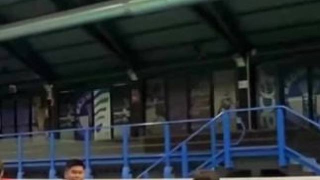 输球的惩罚看起来好疼#羽毛球 #享受羽毛球带来的快乐 #快乐羽毛球