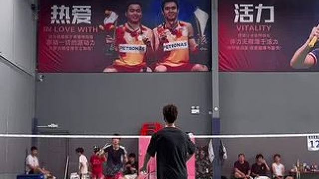 进攻的魅力 #羽毛球 #杀球 #羽毛球单打 #打羽毛球 #小羊同学