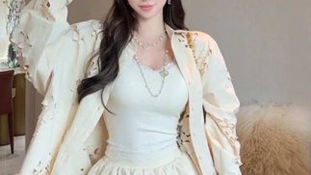 早秋必备的衬衫套装来了 #时髦精 #穿搭不重样 #ootd穿搭 #精致穿搭 #通勤搭配