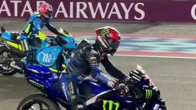#motogp #摩托车比赛 #危险动作请勿模仿 #专业动作请勿模仿