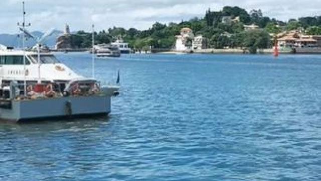 蓝天碧水，美丽的厦门风光！#带你去看海 #手机摄影#厦门风景。