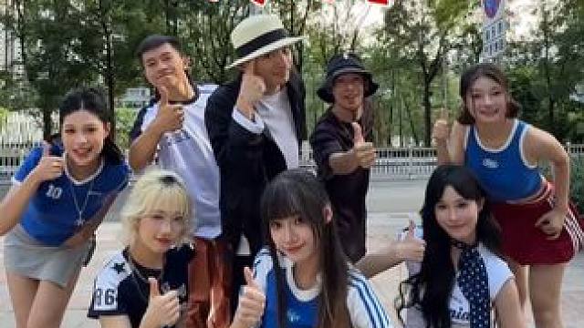 第一，我们不叫喂，第二