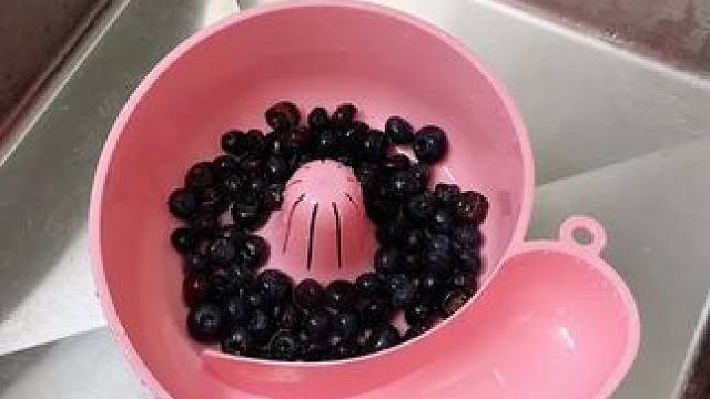 蜗牛自动清洗篮 有了它，以后洗水果可就太方便了，自动洗干净还能自动沥水，#沥水篮  #厨房好物  #