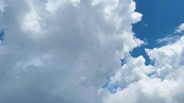 破破烂烂且美好的活着吧