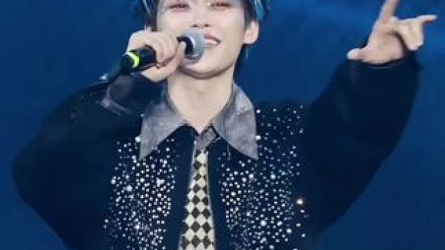 “写成诗句 藏进风里 飞奔向你” #梓渝#拥抱你的我#梓渝音乐节#贵阳银河左岸音乐节