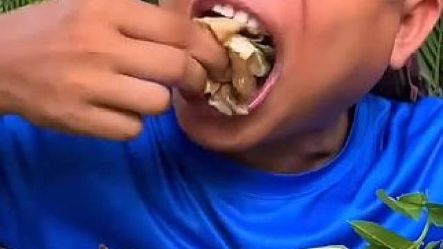 辣煮️大牛蹄 #美食 #户外美食 #泰国美食 #内容启发搜索