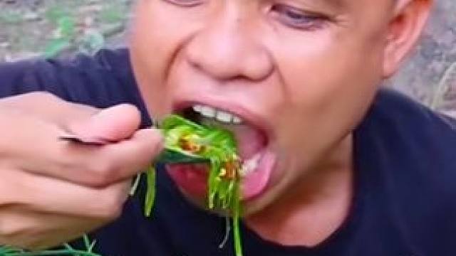 辣拌️浒苔 #美食 #户外美食 #泰国美食 #内容启发搜索