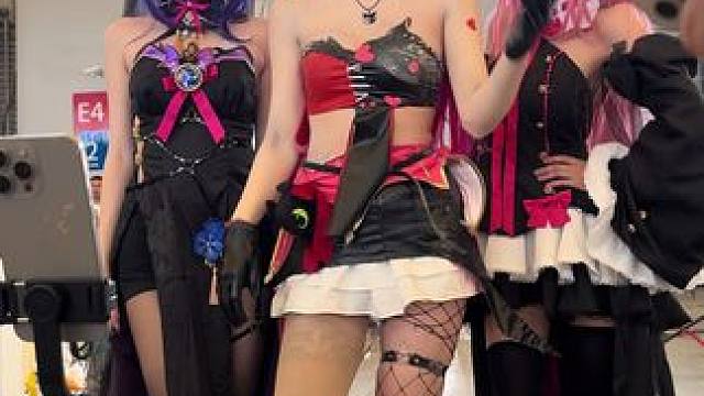 逛漫展看到漂亮的小姐姐跳舞，好舞不挑曲！#新国际博览中心 #漫展#CJ