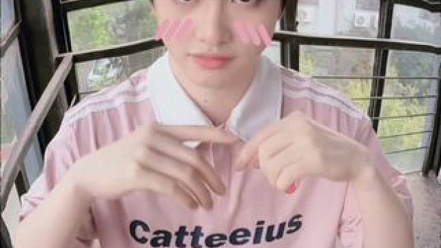 跟我一起蹦蹦跳跳 #一起蹦蹦跳跳 #萌神驾到 #一学就会系列 #浅跳一下