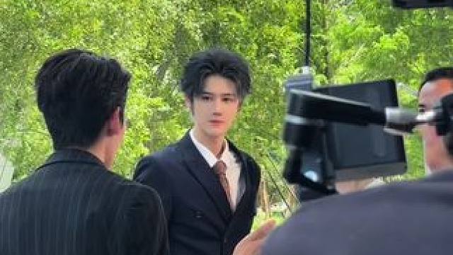 男大打工记 霸总人生 霸总其实也是牛马#vlog #男大 #剧组花絮 #毕业生 #拍摄现场