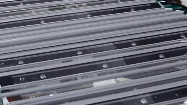 桥梁护栏灯耐候性强抗老化