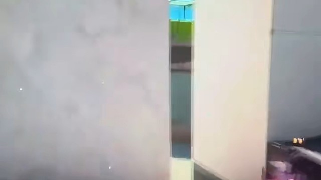 你也是，你也不跟人说一声左手有人，共犯