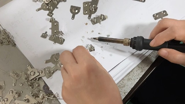 坚持每天焊锡，你们的供应商有焊锡测试吗