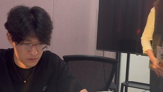 看懂的都哭了吧~善变的领导