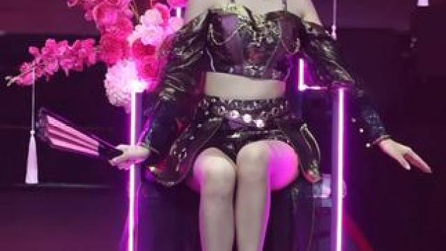 挑战回复所有评论 #美女 #舞蹈 #舞台