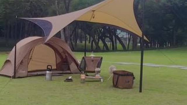 “露营会上瘾 因为自由的风太迷人”#户外露营 #回归自然 #露营帐篷 #享受安静和独处 #逃离城市的