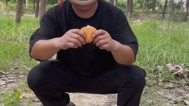 太搞笑了哪吒尿裤子了#搞笑视频 #儿童乐趣 #哪吒