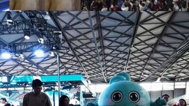 和放牛老编、小编6号一起参与揽佬军训 #chinajoy #揽佬现场 #大展鸿图 #不思议迷宫 #神