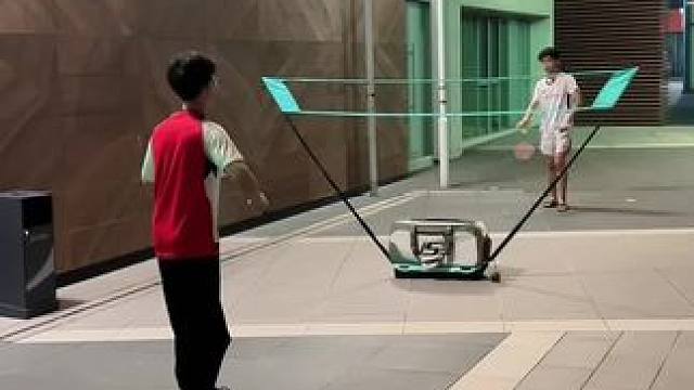 喜欢打羽毛球上瘾的感觉！手痒就下来抽几拍 #打羽毛球 #羽毛球 #羽毛球网架#便携式羽毛球网架