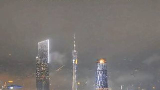 广州今晚惊现低层雾#广州 #航拍广州 #广州摄影 #广州塔