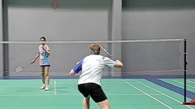 这样陪你打，满意吗#羽毛球 #打羽毛球女生#享受羽毛球带来的快乐