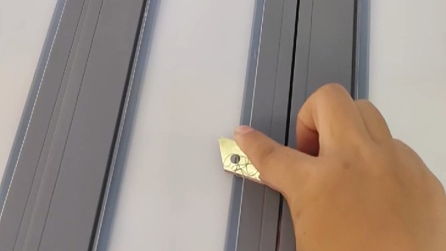 收费站跑马灯：白云机场交投专属定制，未交费红光提醒，交费绿光示意，交通系统无缝连#​百视特照明跑马灯