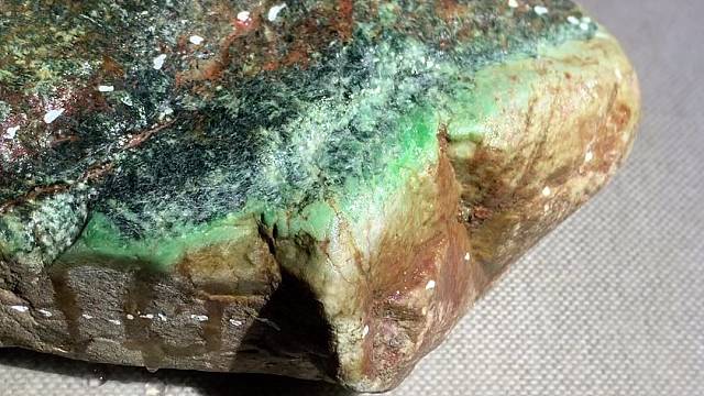 木纳，杨梅皮。玩癣下化色。